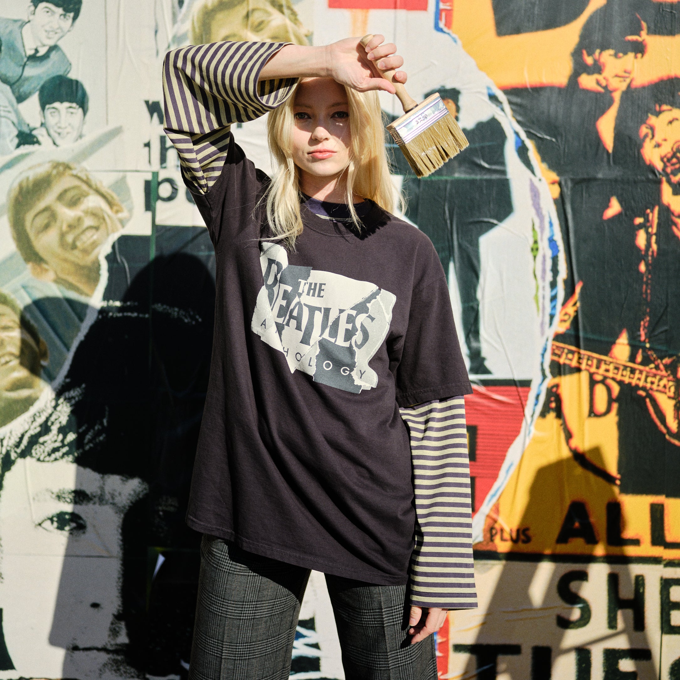 The Beatles - Anthology Black Logo T-Shirt